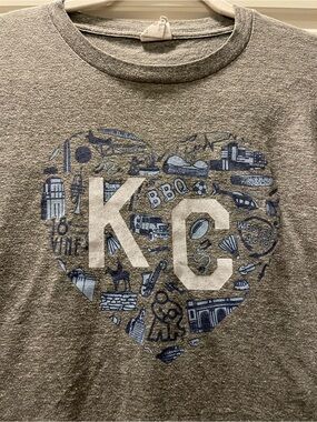 Vintage KC Charlie Hustle x Children’s Mercy Tshirt